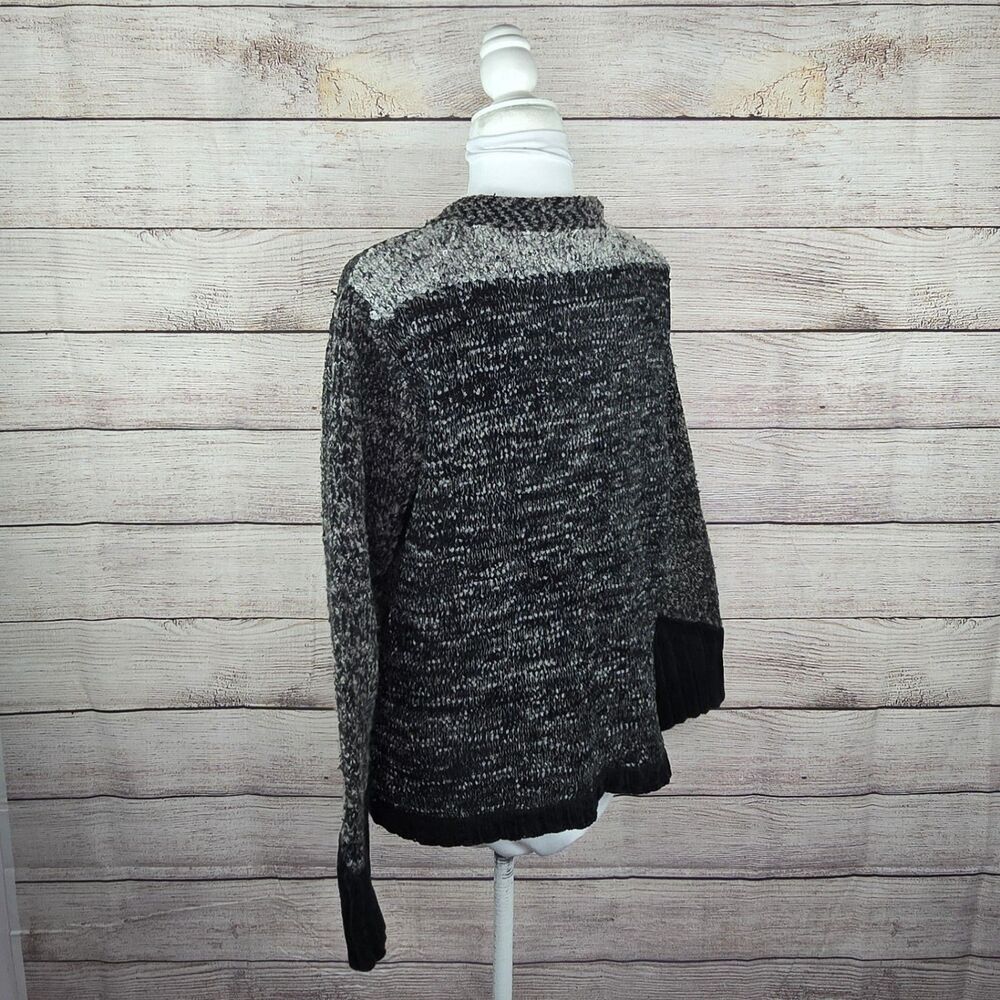 Orvis Gray Black Knit Abstract Patchwork Button U… - image 3